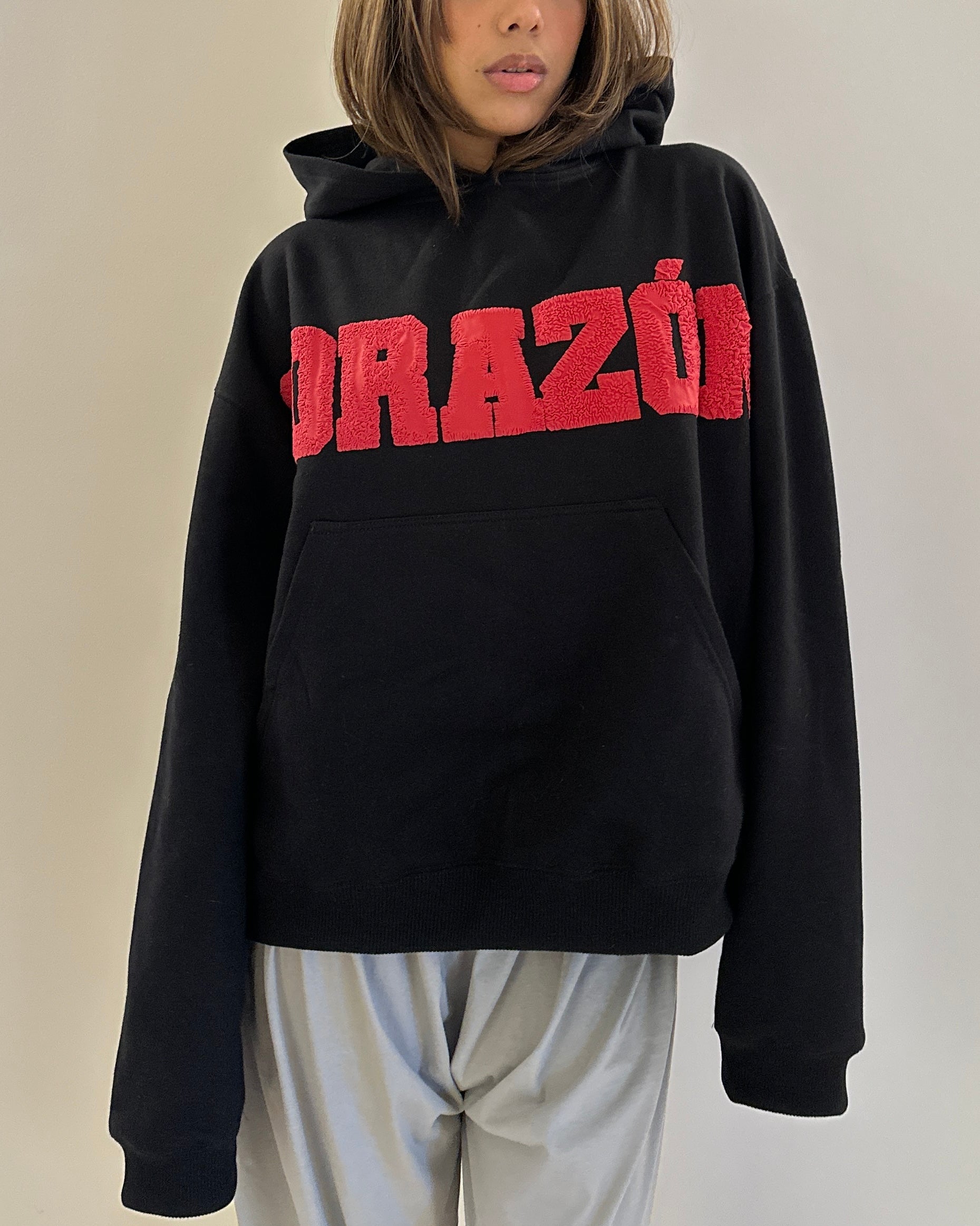 Corazón hoodie - black/red